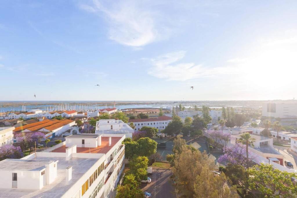 Sunset Entre A Ria E O Teatro Apartment FAO Exterior photo